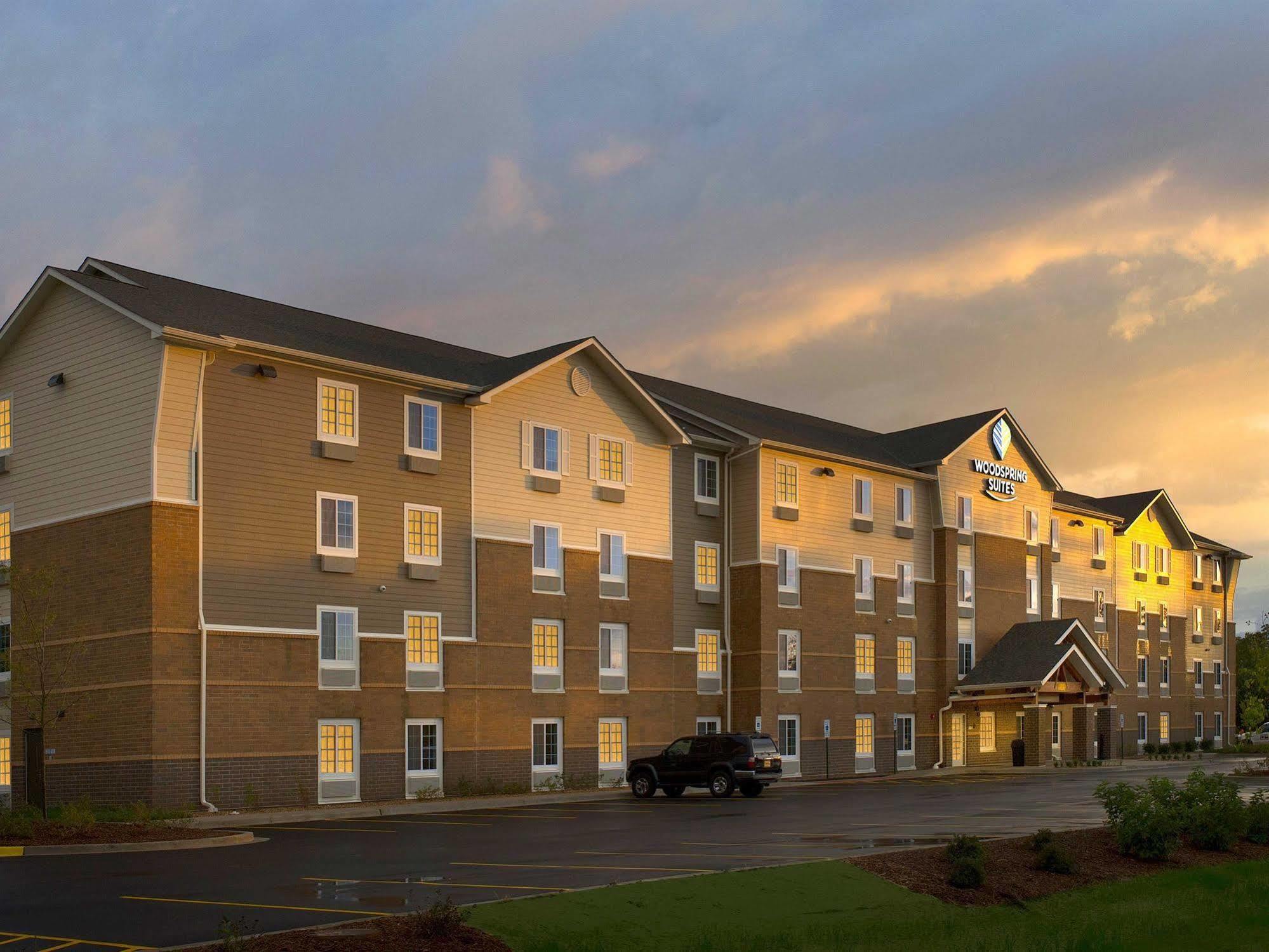 Woodspring Suites Chicago แดเรียน ภายนอก รูปภาพ